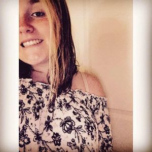 Meet your Posher, Abbie